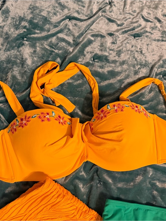 Coco Reef Other - Coco Reef Orange Embroidered 5 styles underwire Bikini top size 32/34 DD